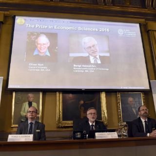 Oliver Hart y Bengt Holmström ganan el Nobel de Economía