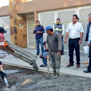 Entregan obras de pavimentación en colonia Monraz Terrazas