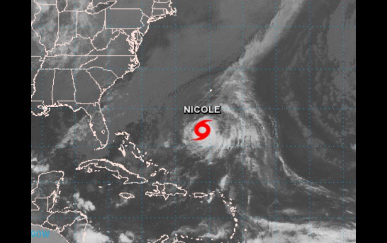 ''Nicole'' podría ocasionar fuertes precipitaciones con una acumulación de lluvia de hasta 10 centímetros, y mar de fondo. ESPECIAL / nhc.noaa.gov