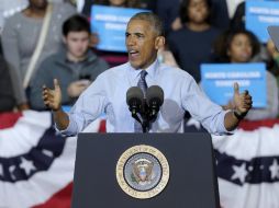Obama dijo que dentro de dos años, las compañías privadas como SpaceX y Boeing enviarán astronautas a la estación espacial. AP / C. Burton