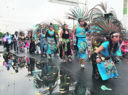 En el libro 'La Romería de Zapopan, patrimonio cultural intangible' se afirma que en esta celebración participan 32 mil danzantes. ESPECIAL /