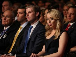 Eric Trump (centro) es el tercer hijo del empresario, de su matrimonio con Ivana Trump. AFP / ARCHIVO