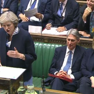 May permitirá al Parlamento examinar el 'Brexit'