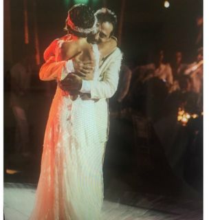 Zuria Vega comparte emotiva foto con su padre