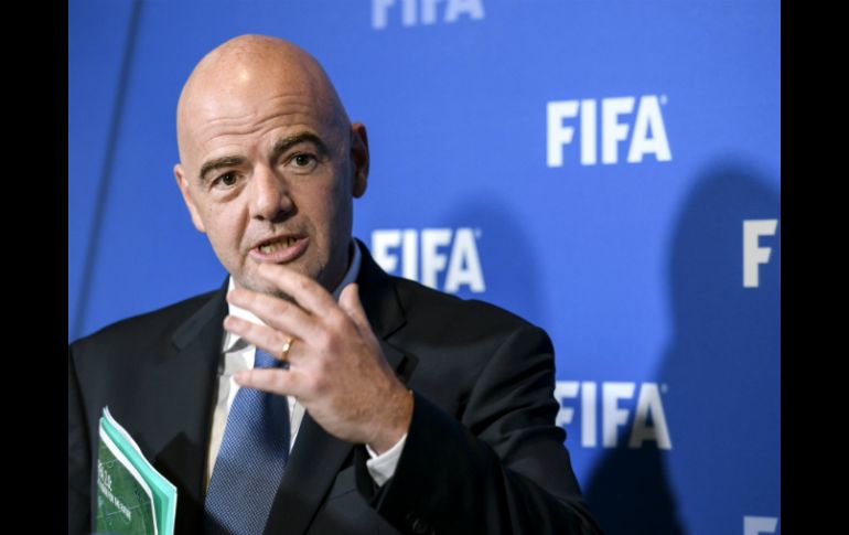 Gianni Infantino dice que la FIFA aplicará una política de prevención de abusos y redefinirá los beneficios para los miembros. AFP / F. Coffrini