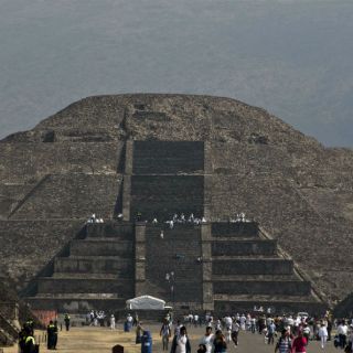 Turista muere tras caer en pirámide de Teotihuacán