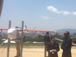 Los drones Zips tienen forma de pequeño avión, cada uno pesa 13 kilos  y puede transportar una carga de 1.5 kilos. TWITTER / @UrugwiroVillage