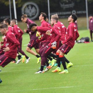 Marco Fabián y Frankfurt reciben a Bayern Munich