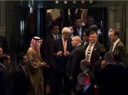 La reunión estuvo precedida por John Kerry y Sergei Lavrov; los barrios del este, siguen bajo una lluvia de fuego. EFE / J.C. Bott