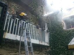 El incendio se registró en una casa ubicada en la calle Federación en la colonia La perla. TWITTER / @PCYBOMGDL