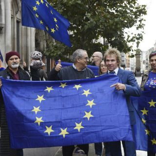 Ante la salida de la UE, británicos buscan pasaportes europeos