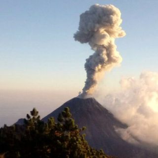 Cae ceniza del Volcán El Colima en Jalisco