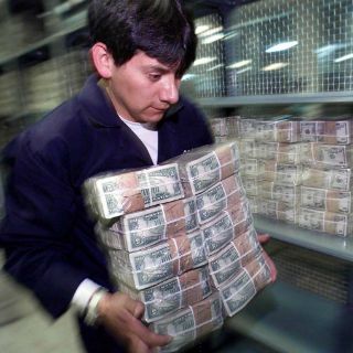 Reservas internacionales registran baja semanal