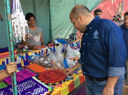 Enrique Alfaro realizó un recorrido por las instalaciones de la feria. EL INFORMADOR / V. Arenas