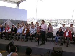 El mandatario en la inauguración del Viaducto Elevado de la Autopista México-Veracruz. TWITTER / @PresidenciaMX
