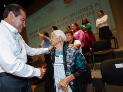 Miranda Nava entregó apoyos en el evento 'Empoderamiento de las mujeres a través del Desarrollo Social'. TWITTER / @LuisEMirandaN