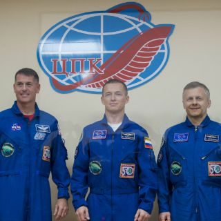 Cosmonautas rusos cultivarán pimientos en la EEI