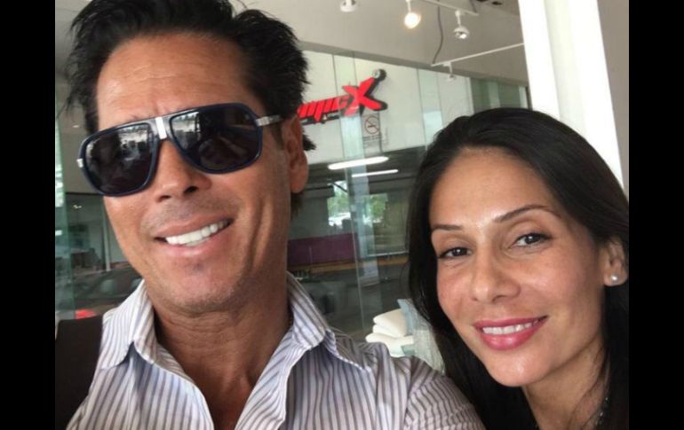 Después de 13 años se relación, Roberto Palazuelos y Ana Yadira Garza terminan su relación. TWITTER / @Diamondnegro