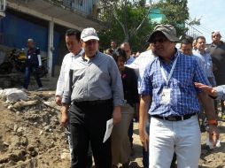 Alfaro también supervisó las obras de repavimentación en las calles Delio Moreno y José Hernández. TWITTER / @GuadalajaraGob