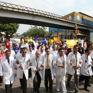 Impulsan diálogo ante deuda en Hospitales Civiles