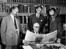 Don Jesús Álvarez del Castillo Velasco -sentado- y Don Jorge Álvarez del Castillo Zuloaga -de pie-. EL INFORMADOR / ARCHIVO