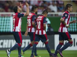 'Gullit' Peña festeja el gol que le dio el triunfo al Guadalajara. MEXSPORT / C. de Marchena
