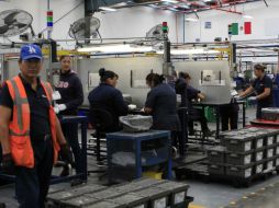 En el octavo mes del año, las horas trabajadas fueron superiores en 0.5 por ciento con datos desestacionalizados. EL INFORMADOR / ARCHIVO