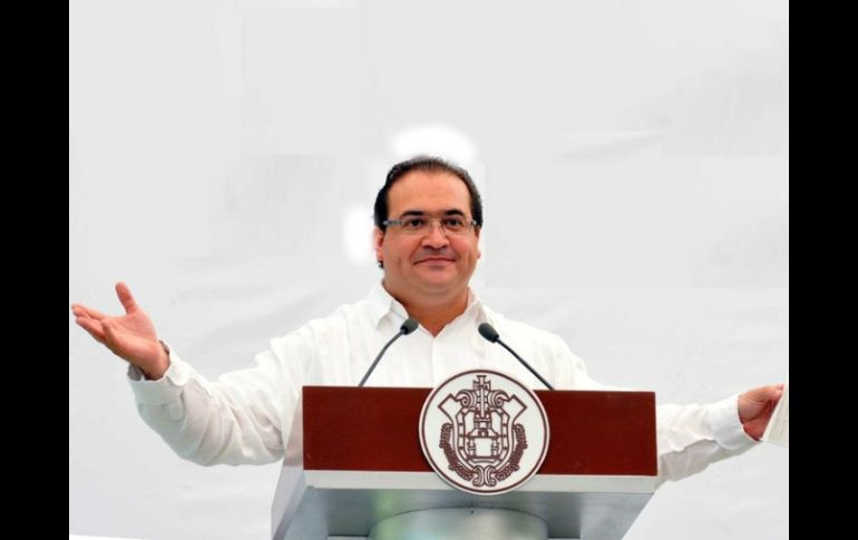 Javier Duarte, quien ahora está prófugo de la justicia, es señalado como uno de los culpables de la crisis en Veracruz. NTX / ARCHIVO