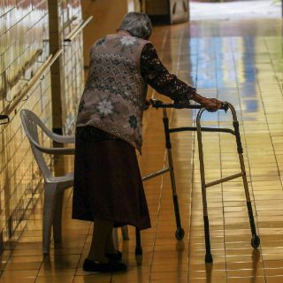 Osteoporosis afecta mayormente a mujeres