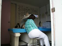 En promedio, cada año se realizan dos mil 900 densitometrías de cadera y columna, en pacientes mayores de 50 años. EL INFORMADOR / ARCHIVO