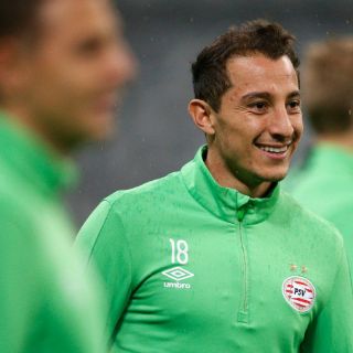 Guardado y Moreno, convocados por el PSV ante Rotterdam