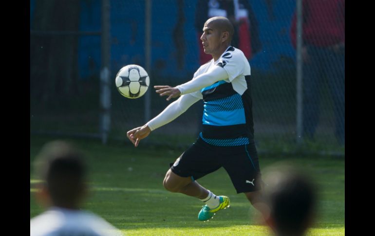 Carlos Salcido tiene dudas sobre qué pasará en diciembre, fecha en la cual termina su contrato con Chivas. EL INFORMADOR / ARCHIVO