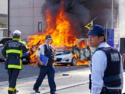 La policía acudió al lugar tras recibir una llamada de alguien que aseguraba que veía una persona envuelta en llamas. ESPECIAL /