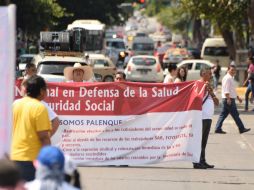 Los manifestantes recorrieron las principales calles de Tuxtla Gutiérrez y realizaron una protesta en la plaza central. SUN / O. León