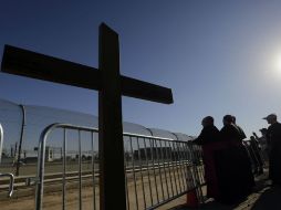 La misa comenzó a las tres de la tarde y se realizó simultaneamente en ambos paises. AP / ARCHIVO