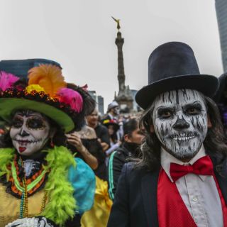 Calaveras de 'Spectre' se alistan para espantar a capitalinos