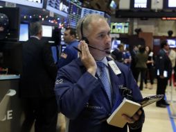 La bolsa tuvo un descenso del 30 por ciento. AP / ARCHIVO