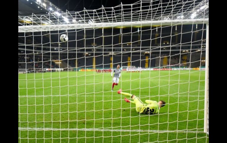 Con la victoria, el Eintracht logra pasar a la siguiente ronda de la Copa de Alemania. TWITTER / @eintracht_esp