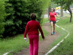 La gimnasia cerebral se debe conjugar con ejercicio, el cual es un factor crucial para aminorar la pérdida de memoria. EL INFORMADOR / ARCHIVO