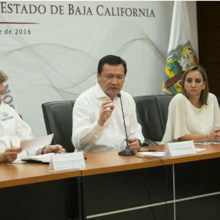 Osorio Chong encabeza atención a flujo extraordinario de migrantes