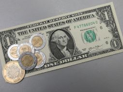 La moneda estadounidense alcanza, en su máxima cotización, cuatro centavos más respecto al cierre de ayer. EL INFORMADOR / ARCHIVO