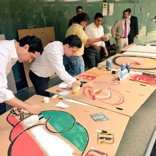 Senadores mexicanos llaman a latinos a votar en EU