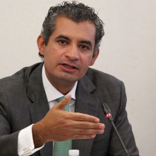 Ochoa Reza reta a López Obrador a debatir sobre empleo