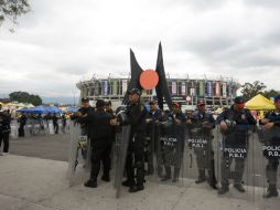 Se harán revisiones antes de ingresar al estadio para evitar el uso de objetos que puedan poner en riesgo la seguridad de asistentes. NTX / ARCHIVO
