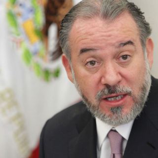 Senado ratifica a Raúl Cervantes como titular de la PGR