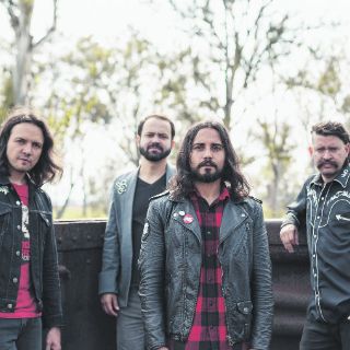 Disidentes, instalados en onda 'Medieval'