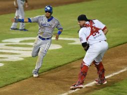 José Manuel 'Manny' Rodríguez avanza hacia home. FACEBOOK / CharrosBeisbolOficial