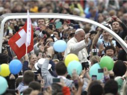 En su misa privada matutina en la Casa Santa Marta del Vaticano, el pontífice aseguró que Dios llora por las calamidades. AP / A. Tarantino
