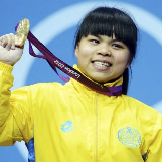 Retiran medallas a pesistas kazajas debido a dopaje