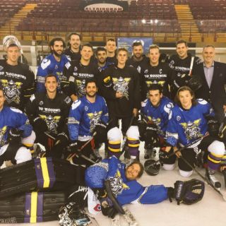 Justin Bieber entrena con el equipo Manchester Storm